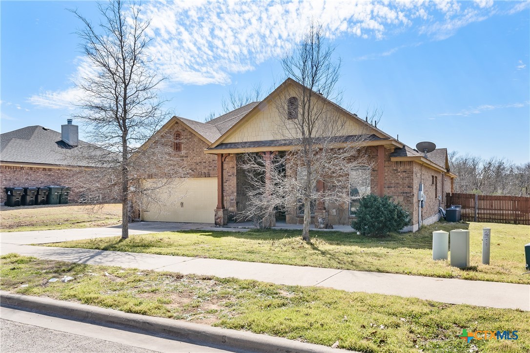 1021 H K Allen Parkway Property Photo 1