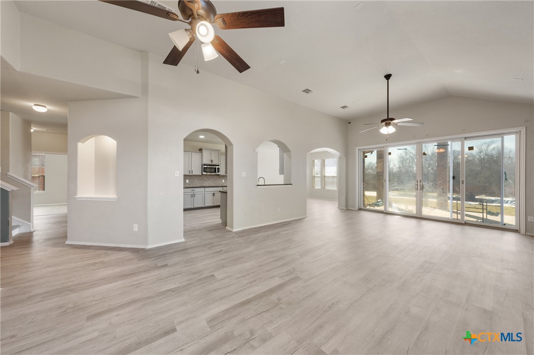 1021 H K Allen Parkway Property Photo 5