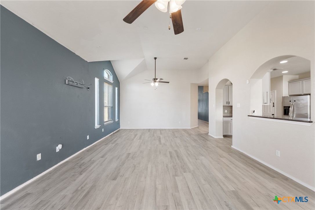 1021 H K Allen Parkway Property Photo 6