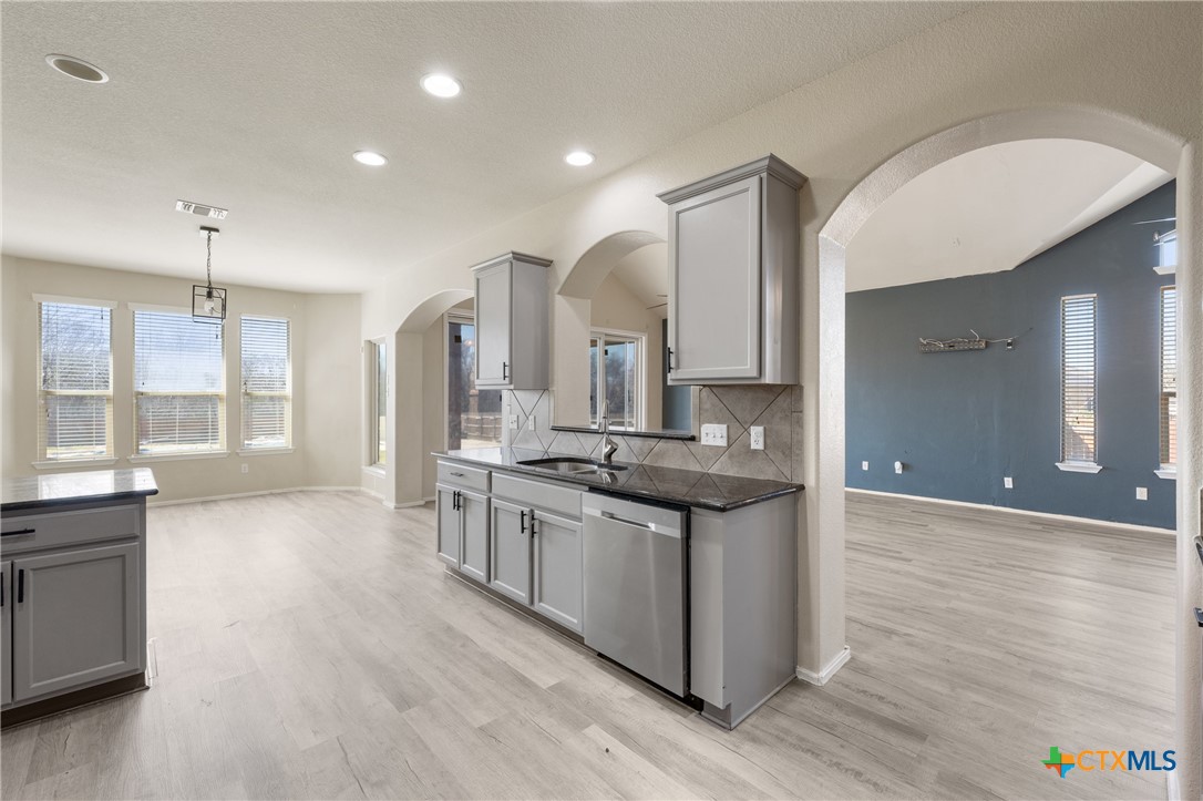 1021 H K Allen Parkway Property Photo 8