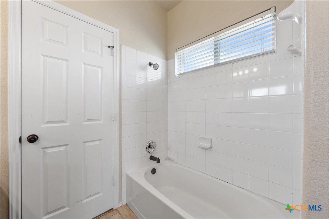 1021 H K Allen Parkway Property Photo 15