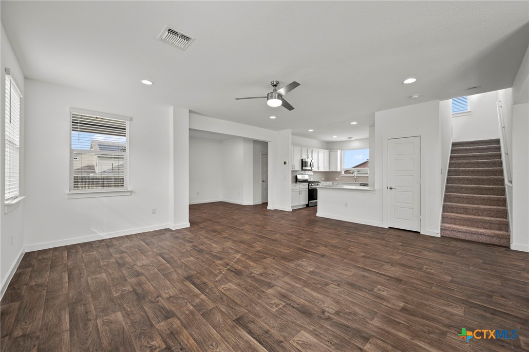 3728 Yeoman Street Property Photo 8