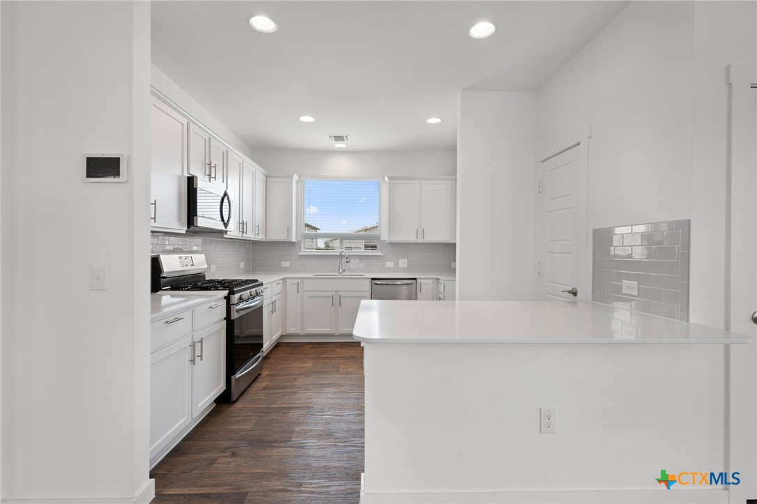 3728 Yeoman Street Property Photo 13