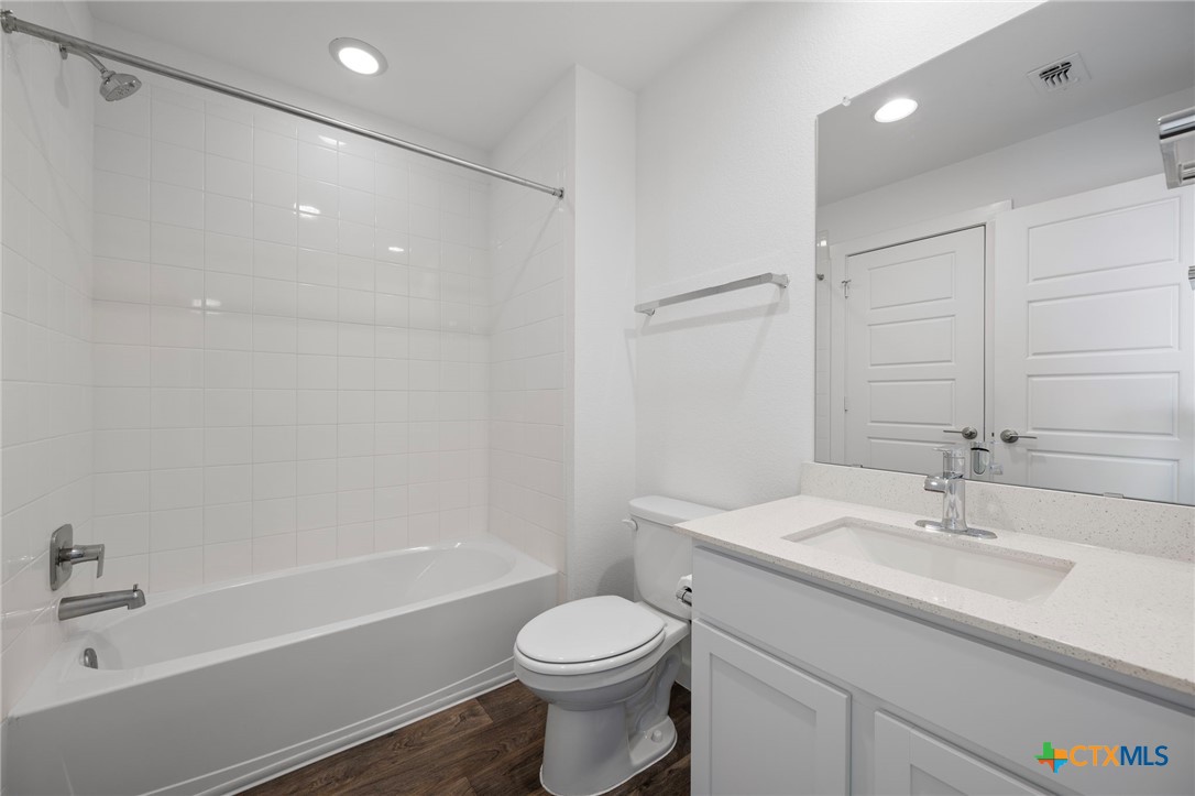 3728 Yeoman Street Property Photo 32