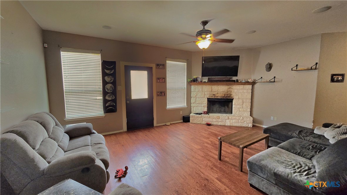 5200 Milky Way Avenue Property Photo 2