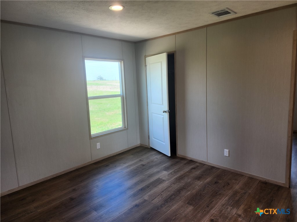 4214 Woodrow Center Drive Property Photo 10