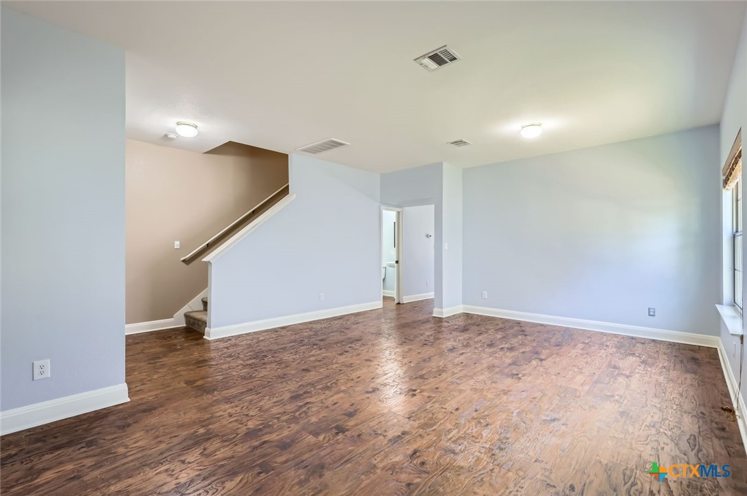 219 Woodlake Drive Property Photo 8