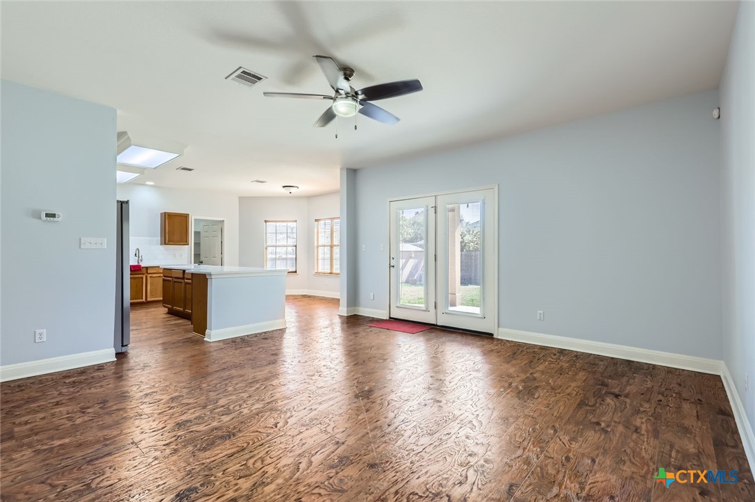 219 Woodlake Drive Property Photo 12