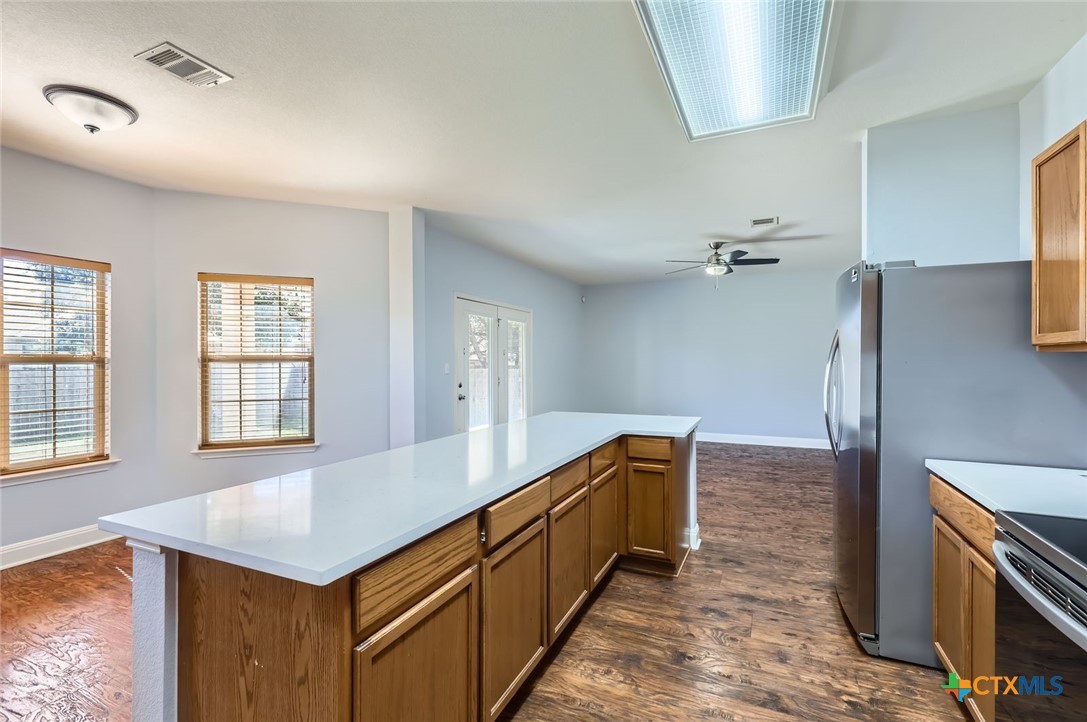 219 Woodlake Drive Property Photo 13