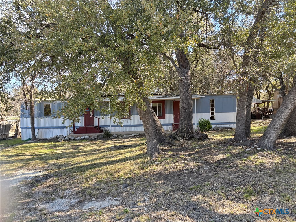 520 Royal Oak Drive Property Photo 2