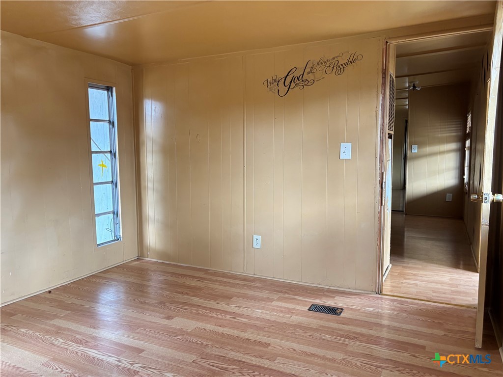 520 Royal Oak Drive Property Photo 12