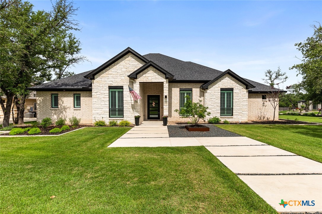 12 Lago Viento Lane Property Photo