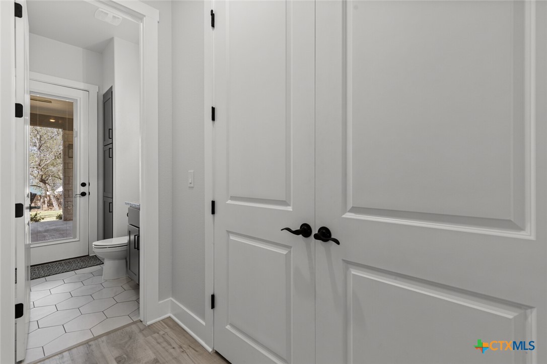 12 Lago Viento Lane Property Photo 33