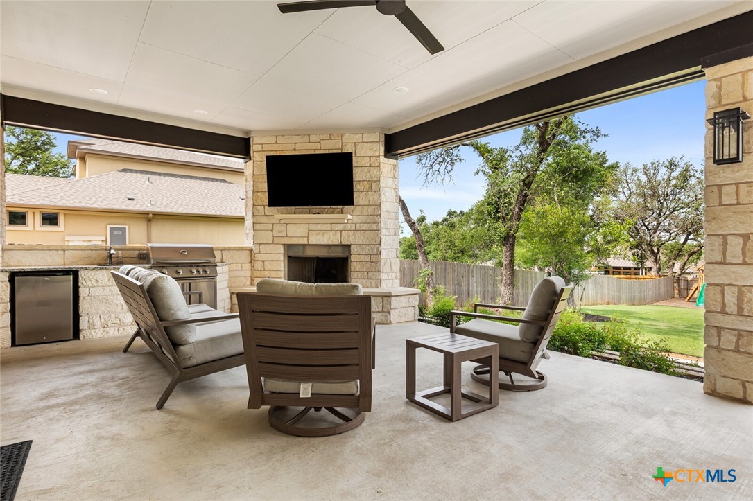 12 Lago Viento Lane Property Photo 44