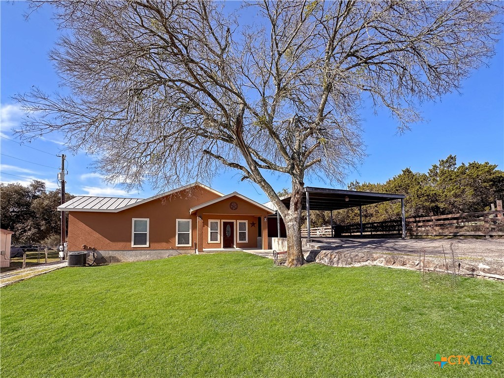 497 Farhills Drive Property Photo 3