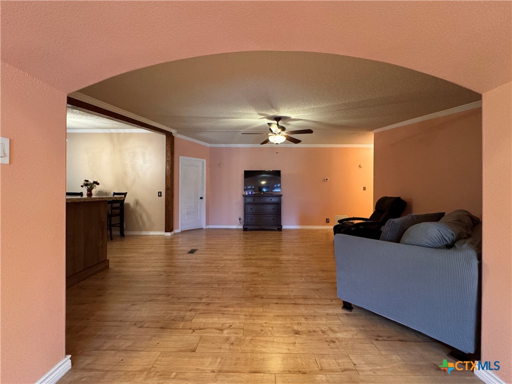 497 Farhills Drive Property Photo 16
