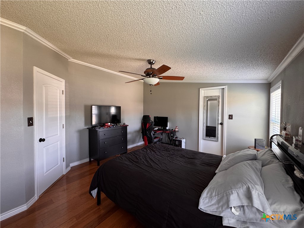 497 Farhills Drive Property Photo 23