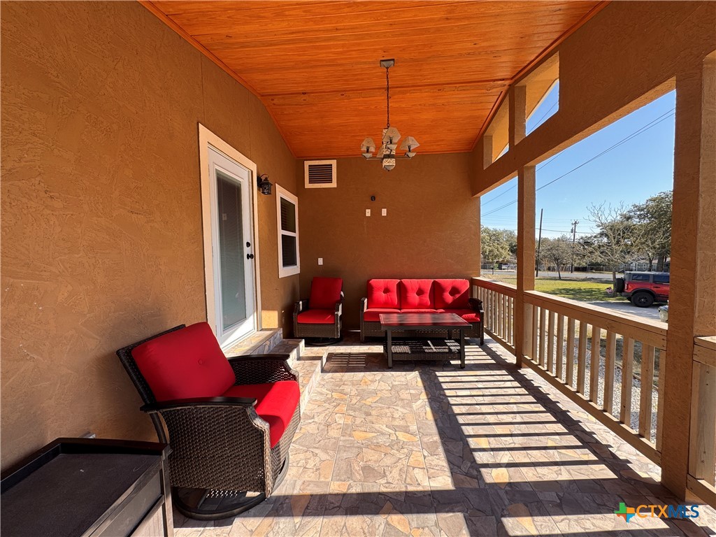 497 Farhills Drive Property Photo 35