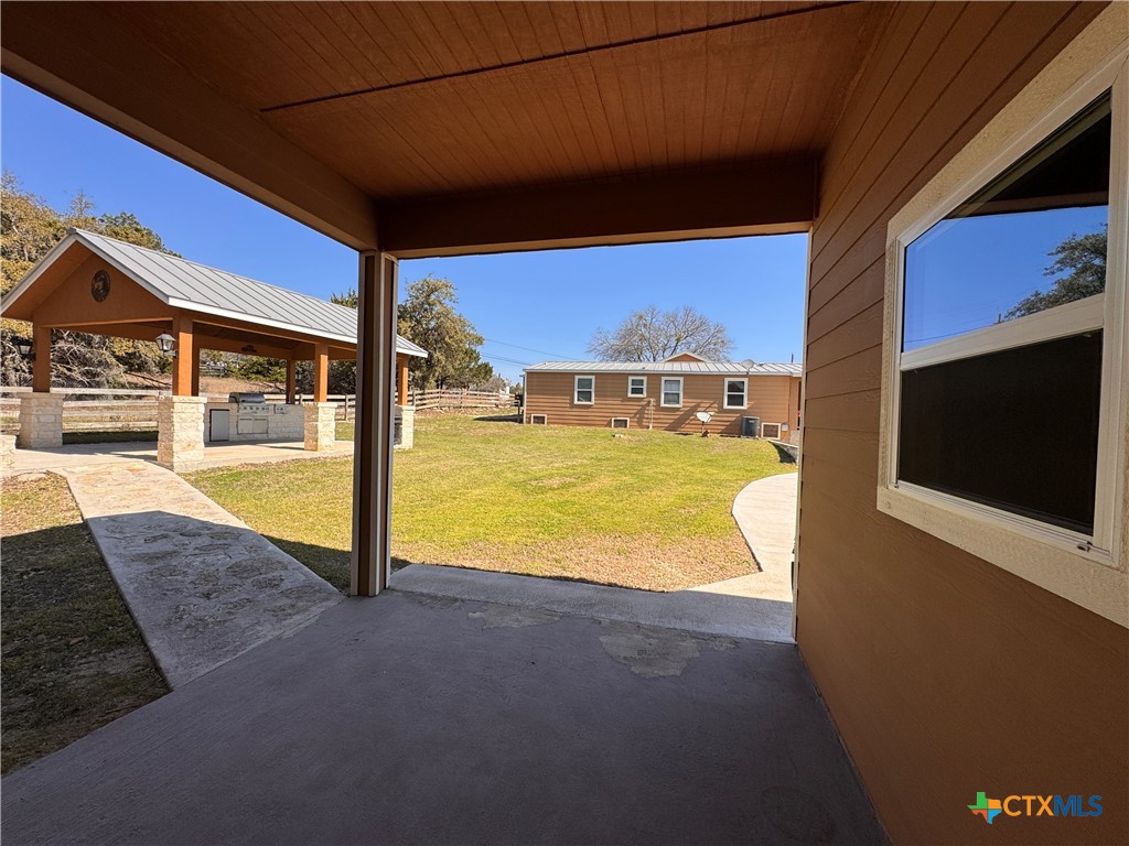 497 Farhills Drive Property Photo 37