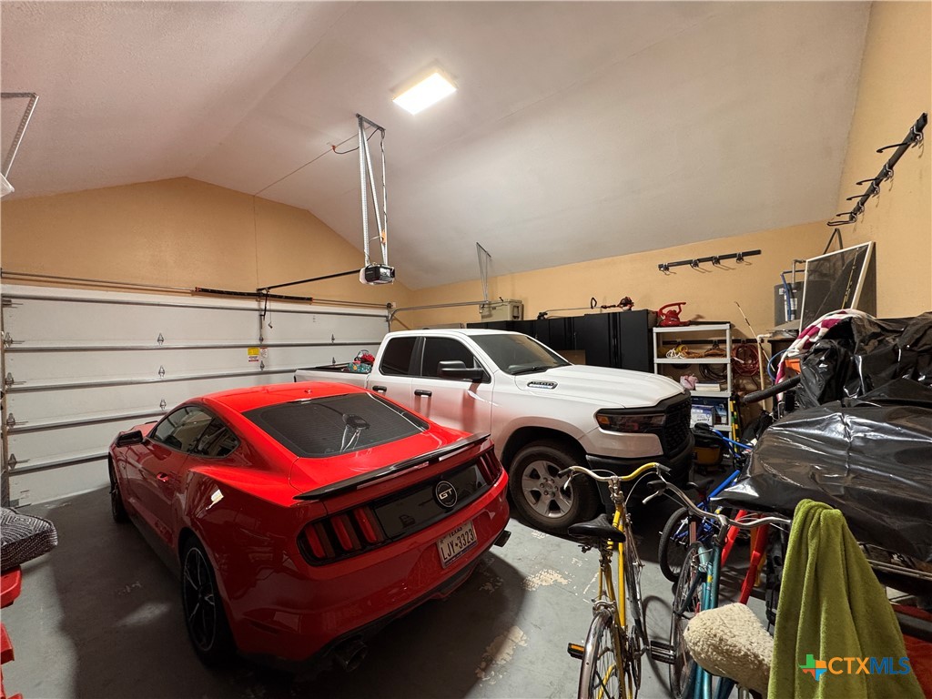 497 Farhills Drive Property Photo 41
