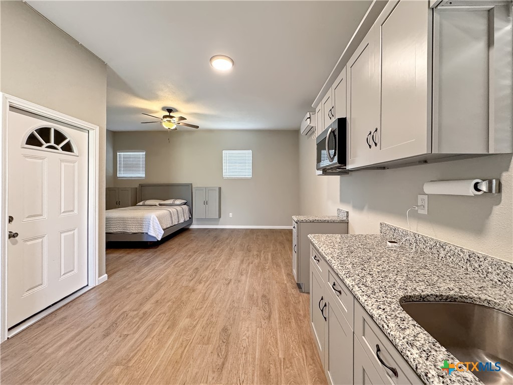 497 Farhills Drive Property Photo 44