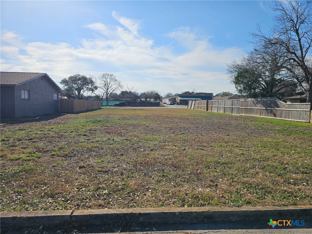 1330 Fieldcrest Property Photo 1