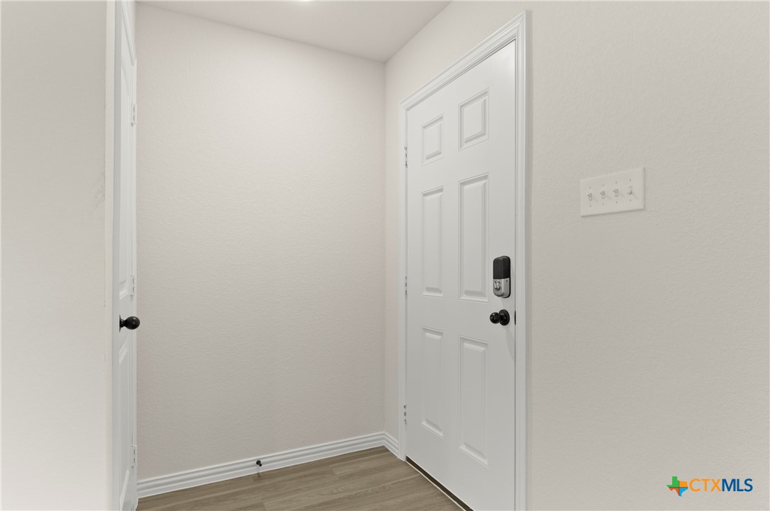 1007 Antelope Trail Property Photo 2