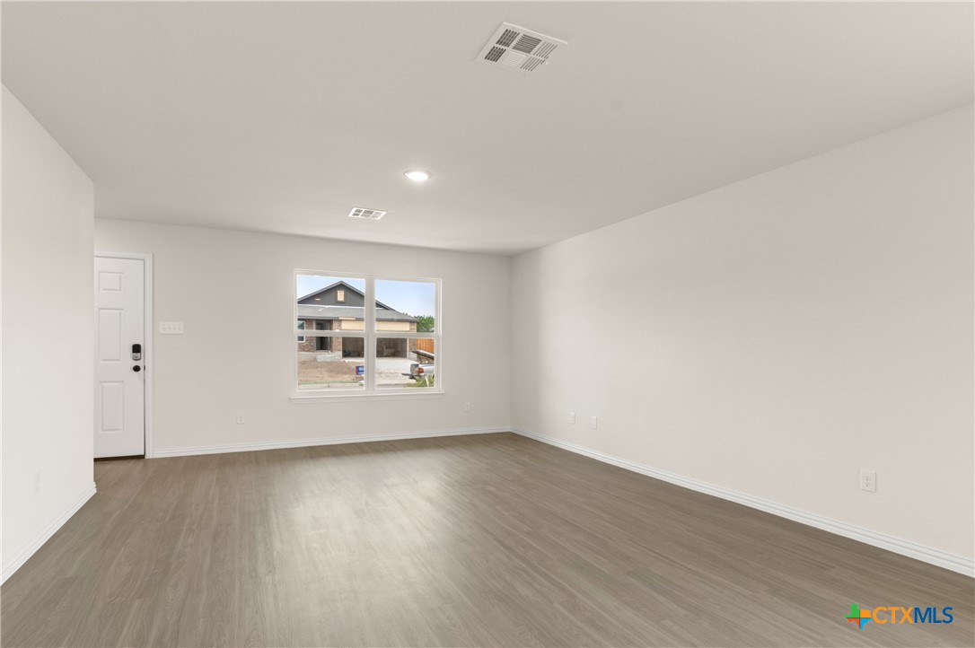 1007 Antelope Trail Property Photo 6