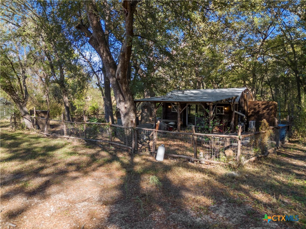 222 Deer Bottom Property Photo 3