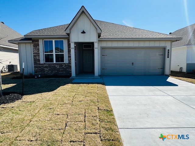 927 James Parker Circle Property Photo 2