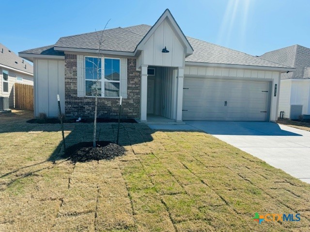 927 James Parker Circle Property Photo 3