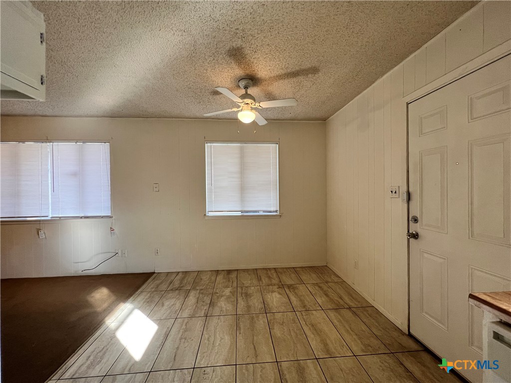 207 Redbud A Property Photo 2