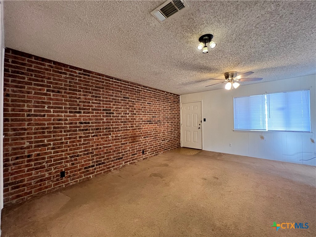 207 Redbud A Property Photo 4