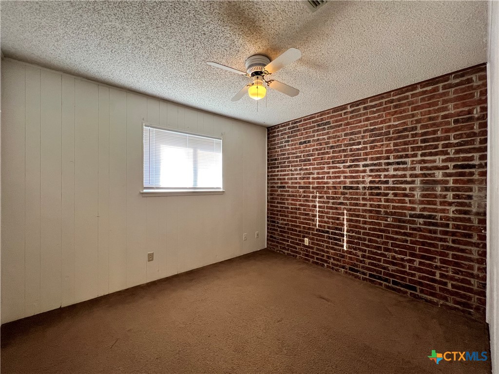 207 Redbud A Property Photo 8