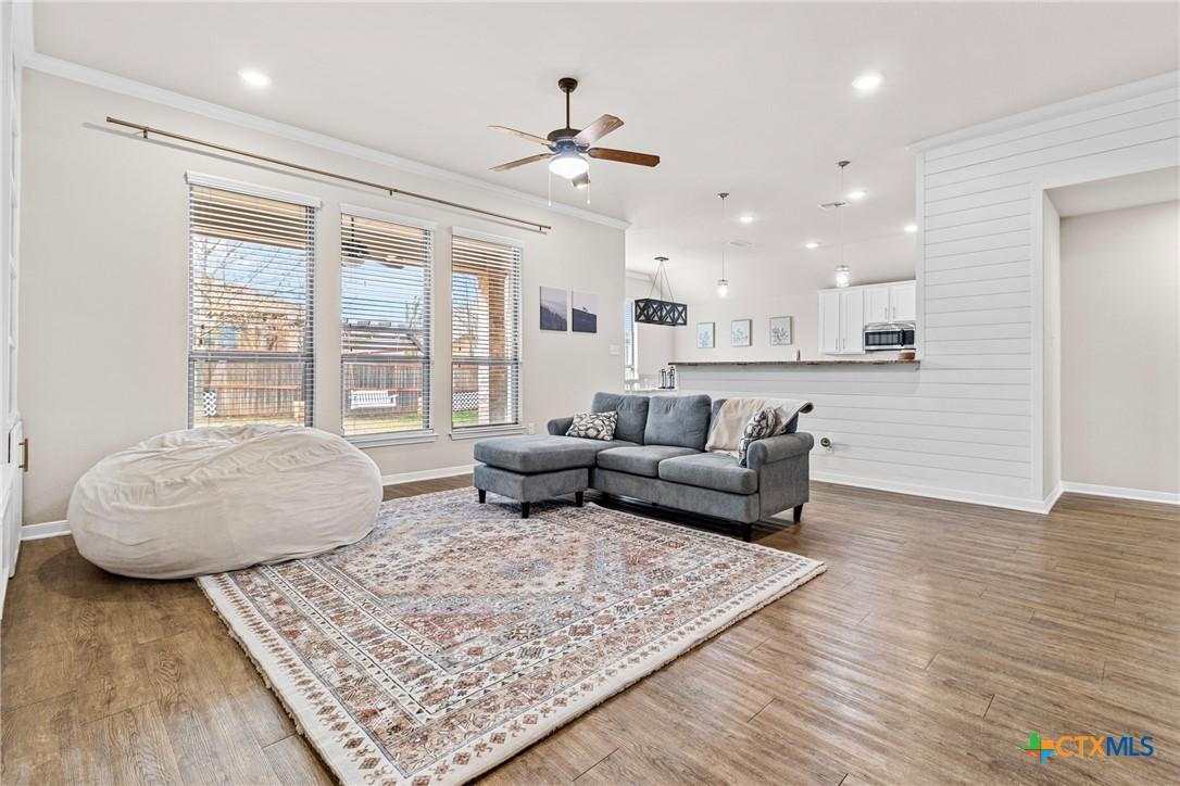 1310 Neuberry Cliffe Property Photo 6