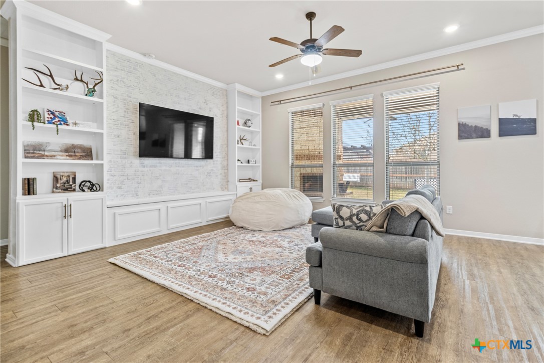 1310 Neuberry Cliffe Property Photo 7