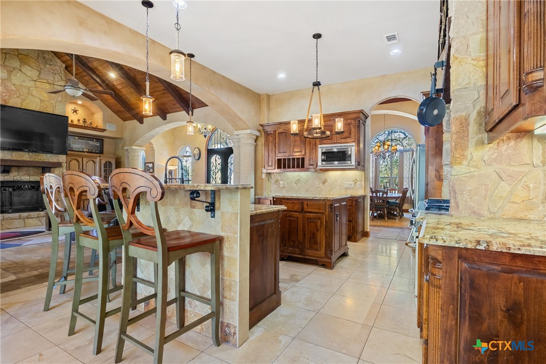 220 Gabriel Woods Drive Property Photo 10