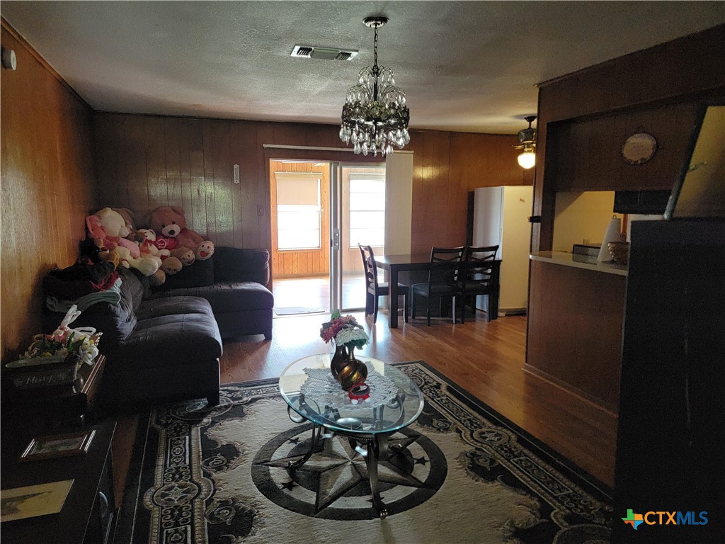 1802 Muir Drive Property Photo 9