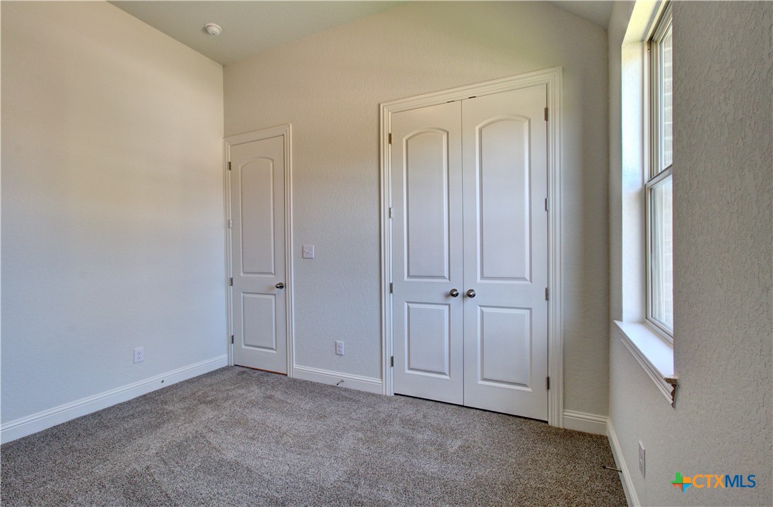 2048 Stephanie Avenue Property Photo 9