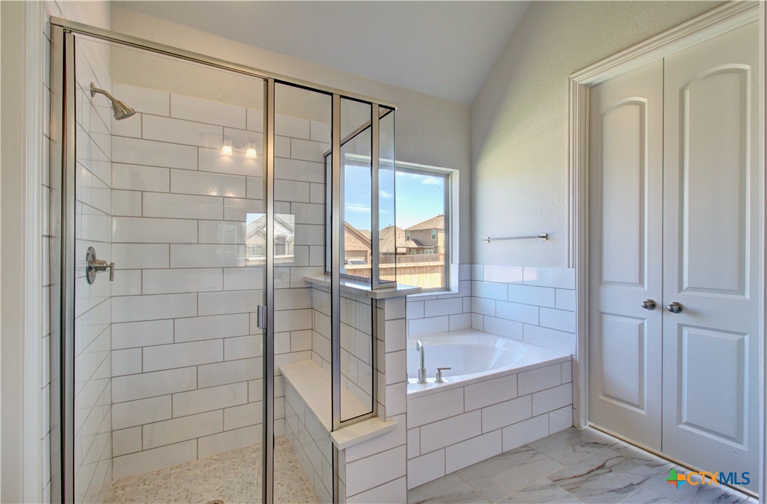 2048 Stephanie Avenue Property Photo 21