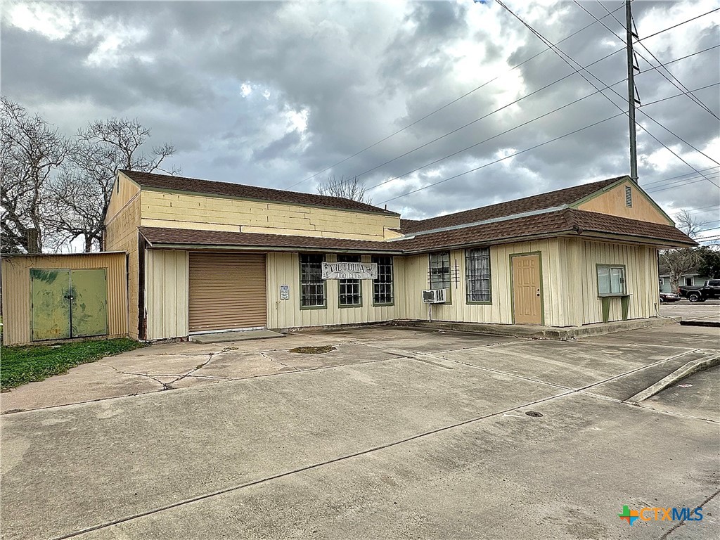901 N Ben Jordan Street Property Photo 24