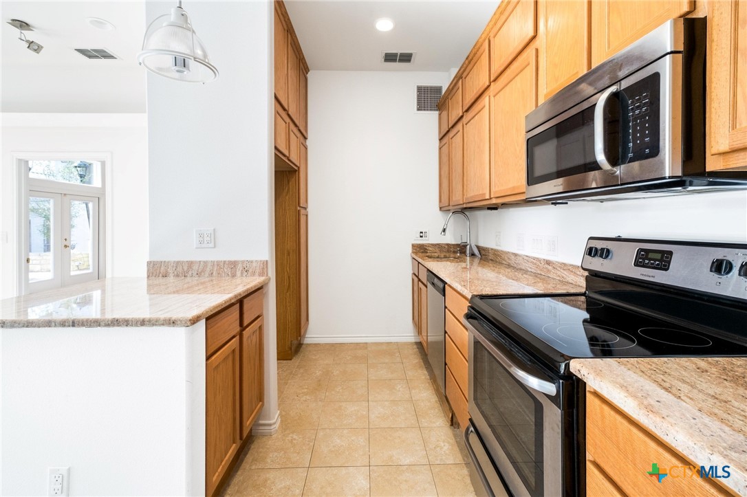 121 Scott Street Property Photo 32