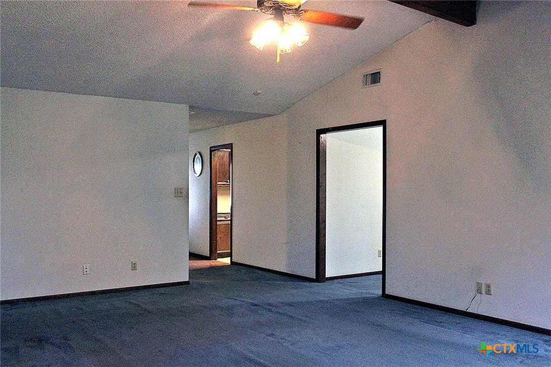 9972 Highway 142 Highway Property Photo 13