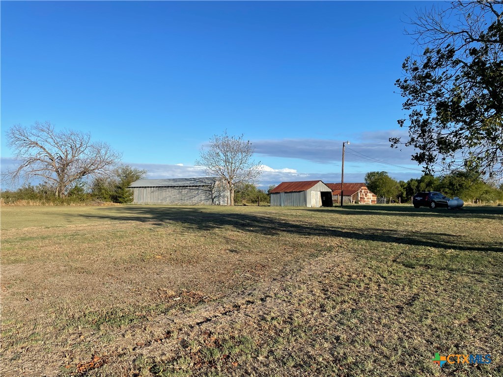 346 Cr 352 Property Photo 4