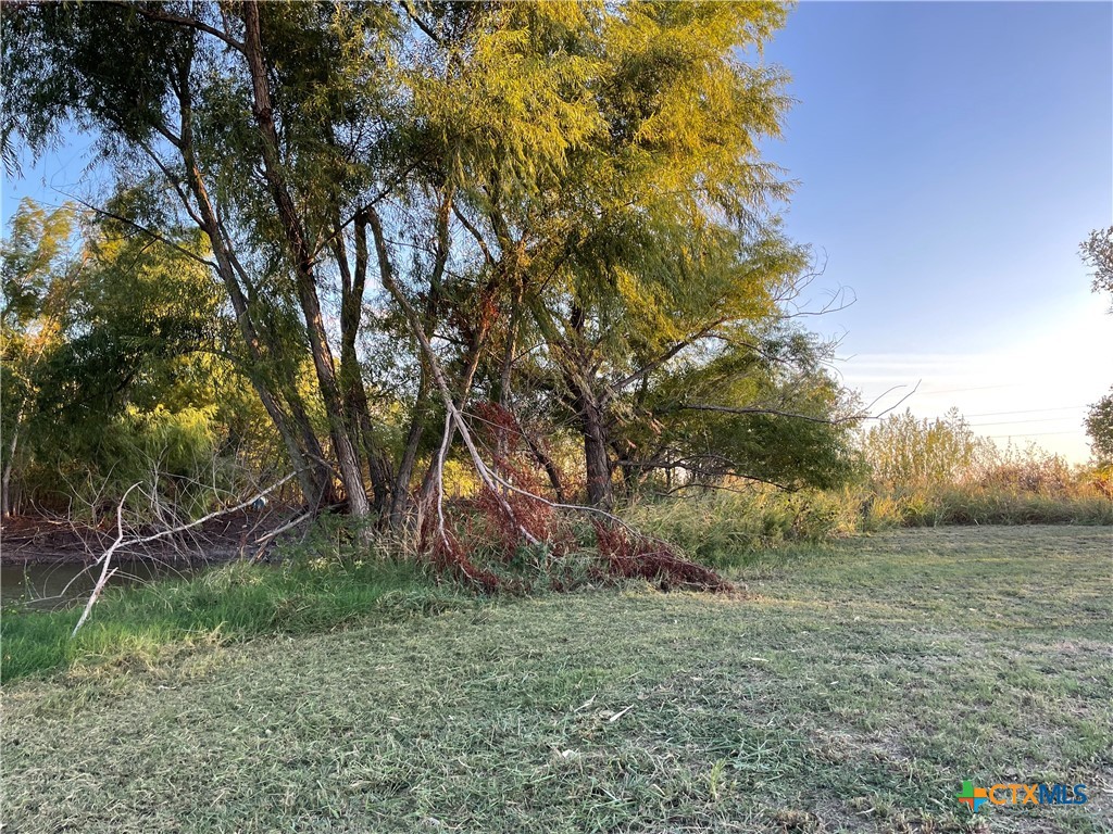 346 Cr 352 Property Photo 12