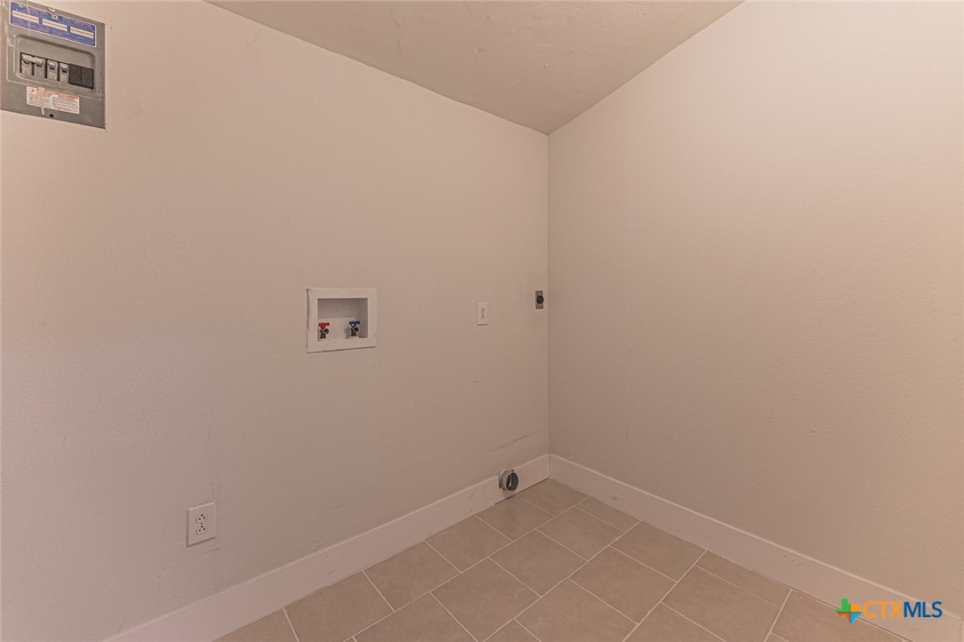 316 S Austin Street Property Photo 19