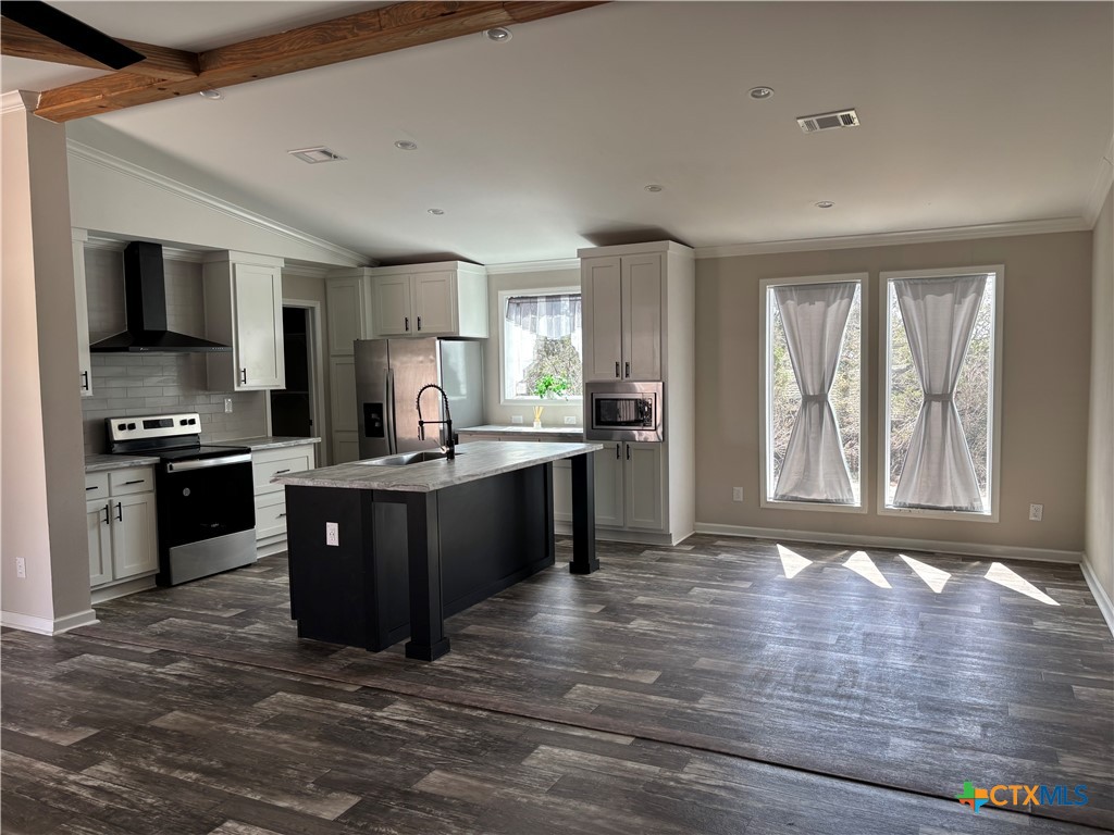 320 Fawn Drive Property Photo 4