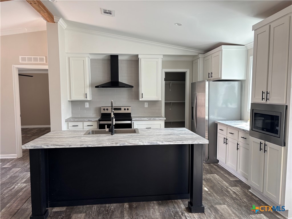 320 Fawn Drive Property Photo 7