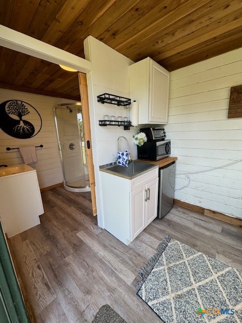 1512 River Grove Road B Property Photo 5