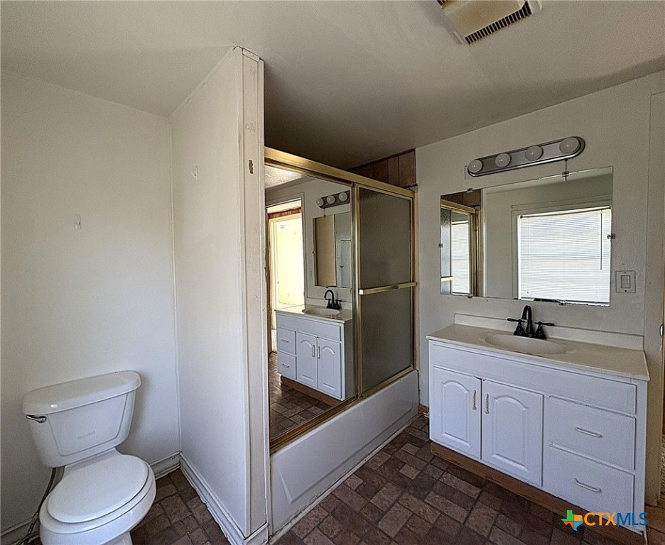 201 Dewald Street Property Photo 9